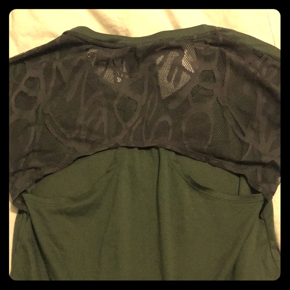 Fabletic’s Athletic Top